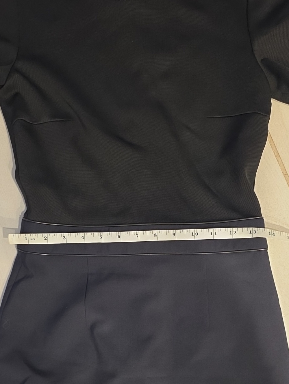 Hugo Boss Women's "Dualisa" Two Tone Wool Short Sleeve Pencil Dress US 2 - Picture 6 of 7